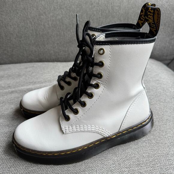 Dr Martens Zavala White Smooth Leather 8 Eye Combat Boots Women 6 - Picture 2 of 12